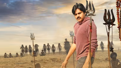 தன்னைத் தானே தனிமைப்படுத்திக் கொண்ட டாப் ஹீரோ... திடீர் அறிக்கையால் ரசிகர்கள் அதிர்ச்சி...!