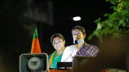 ஜெயலலிதா பாணியில் வாக்கு சேகரித்த குஷ்பு... ஸ்டாலின் மீது வைத்த பகீர் குற்றச்சாட்டால் பரபரப்பு!