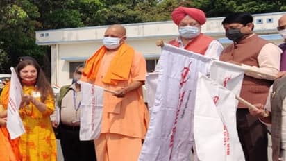 होली पर सीएम योगी का बड़ा तोहफा,अब हवाई चप्पल वाले भी कर सकेंगे प्लेन में सफर, जानिए कैसे