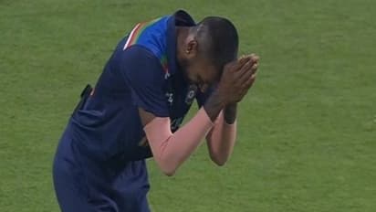 బెన్ స్టోక్స్ వికెట్ తీసిన నట్టూ... శిఖర్ ధావన్కి దండం పెట్టిన హార్ధిక్ పాండ్యా...