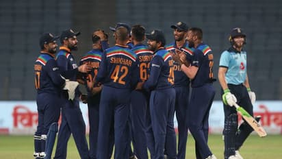 ஒற்றை ஆளாய் கடைசி வரை போராடிய சாம் கரன்..! ஒருவழியா கடைசி ஓவரில் த்ரில் வெற்றி பெற்று தொடரை வென்ற இந்தியா