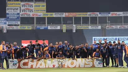 India vs Sri Lanka 2021: Indians arrive in Mumbai for 14-day quarantine ahead of departure (See pictures)