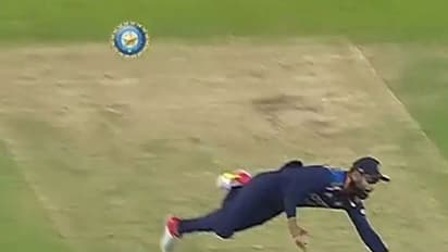 ఇంగ్లాండ్ వన్డే సిరీస్.. స్టన్నింగ్ క్యాచ్ తో అదరగొట్టిన కోహ్లీ