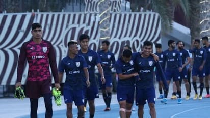 മണല്പ്പരപ്പില് അത്ഭുതം തുടരാന് നീലപ്പട; ഇന്ന് യുഎഇയ്ക്കെതിരെ, ടീമില് സര്പ്രൈസ് തുടരും