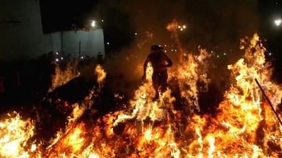 మంటల్లో పూరిగుడిసె... వృద్ధ దంపతుల సజీవ దహనం