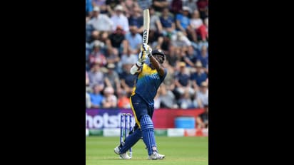 ಒಂದೇ ಓವರ್ನಲ್ಲಿ 6 ಸಿಕ್ಸರ್ ಚಚ್ಚಿದ ತಿಸಾರ ಪೆರೆರಾ..! ವಿಡಿಯೋ ವೈರಲ್