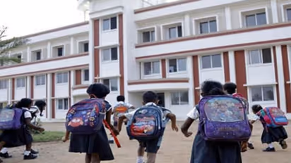 1ರಿಂದ 8ನೇ ತರಗತಿ ಪರೀಕ್ಷೆ: ಮಹತ್ವದ ನಿರ್ಧಾರ ಕೈಗೊಂಡ ಮಹಾ ಸರ್ಕಾರ