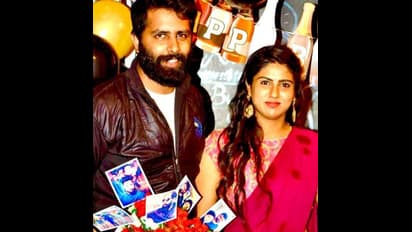 ಚೈತ್ರಾ ಕೊಟೂರು-ನಾಗಾರ್ಜುನ್‌ರದ್ದು ಬಲವಂತ ಮದುವೆ ಆಗಿದ್ದರೆ ಈ ಪೋಟೋಗಳು ಏನು?