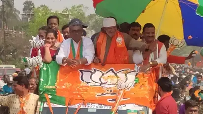 BJP urges EC to ban Mamata Banerjee from campaigning