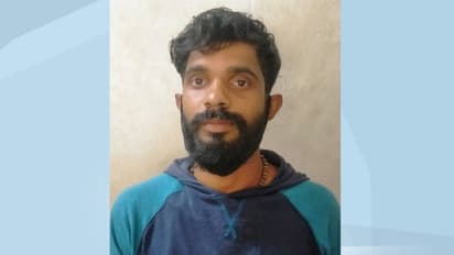 വിദ്യാര്ത്ഥിനിയോട് മോശമായി പെരുമാറിയ കേസ്; പിടികിട്ടാപ്പുള്ളി പിടിയിൽ