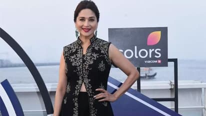 माधुरी के शो डांस दीवाने पर कोरोना की मार, कोरोना की चपेट में आए 18 क्रू मेंबर्स