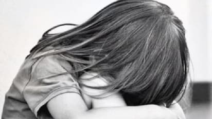 కామ పిశాచి: కూతురిపై కన్న తండ్రి అత్యాచారం