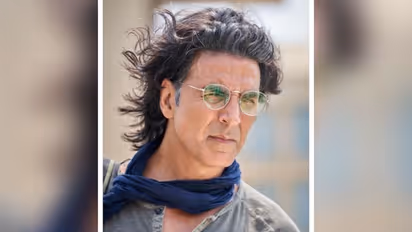 Akshay Kumar reveals his look from Ram Setu; Here's how fans reacted