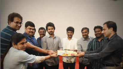 அட்ராசக்க... விஜய்யின் ‘பீஸ்ட்’க்கு ரீமிக்ஸ் பாடல் மூலம் பூஸ்ட் ஏத்தும் அனிருத் - அது என்ன பாட்டு தெரியுமா?