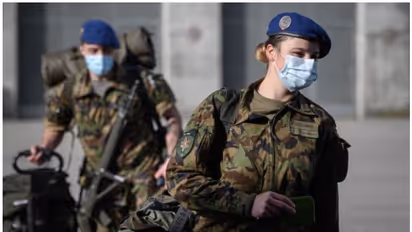 'വനിതാ സൈനികർക്ക് ഇനി സ്ത്രീകളുടെ അടിവസ്ത്രം തന്നെ ധരിക്കാം', സ്വിസ് ആർമിയിൽ ചരിത്രപരമായ പരിഷ്കാരം