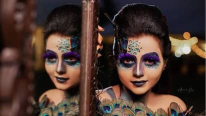 அழகு மயிலாக மாறி... அபிநயத்தோடு சீரியல் நடிகை கிருத்திகா வெளியிட்ட வேற லெவல் போட்டோ ஷூட்!