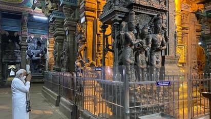 ಮಧುರೈ ಮೀನಾಕ್ಷಿ ದೇವಸ್ಥಾನಕ್ಕೆ ಭೇಟಿ ನೀಡಿ ಪೂಜೆ ಸಲ್ಲಿಸಿದ ಪ್ರಧಾನಿ ಮೋದಿ!