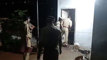 UP में नाबालिग बच्ची से छेड़छाड़: पुलिस ने पिता को थाने से भगाया..घर लौटा तो फंदे से लटकी मिली बेटी