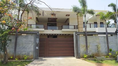 சுற்றி வளைக்கும் வருமான வரித்துறை... இன்றும் அதிமுக- திமுக பிரமுகர்கள் வீட்டில் அதிரடி ரெய்டு..!