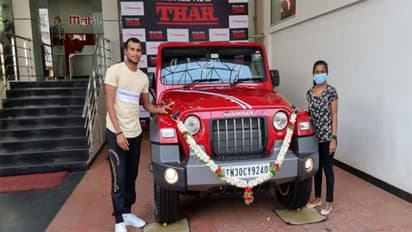 பரிசாக கிடைத்த இந்த கார் உங்களுக்குத்தான் குருநாதா வச்சுக்கங்க..! மறுபடியும் மக்கள் மனதை வென்ற நடராஜன்