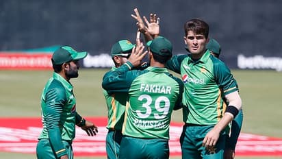 #RSAvsPAK முதல் ஒருநாள்: தென்னாப்பிரிக்கா முதலில் பேட்டிங்.. ஒரே ஓவரில் 2 விக்கெட்டை வீழ்த்திய ஷாஹீன் அஃப்ரிடி