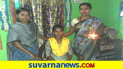 ರೋಣ: ಬಿಎಸ್ಎಫ್ ಸೇರಿದ ಕವಿತಾ, ಸೇನೆಗೆ ಆಯ್ಕೆಯಾದ ಗದಗ ಜಿಲ್ಲೆಯ ಪ್ರಥಮ ಯುವತಿ..!