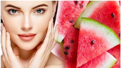 മുഖത്തെ കറുപ്പകറ്റാൻ തണ്ണിമത്തൻ  കൊണ്ടുള്ള മൂന്ന് തരം ഫേസ് പാക്കുകൾ