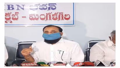 చంద్రబాబు, నారా లోకేష్ మధ్య విభేదాలు: ఆళ్ల రామకృష్ణా రెడ్డి సంచలన వ్యాఖ్య