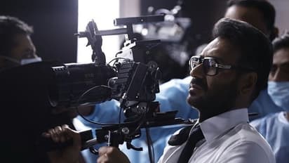 বলিউডে পুরষ্কার বিতরনী অনুষ্ঠান থেকে কি ব্রাত্য অজয়, কেন কোনও মঞ্চেই সেভাবে থাকেন না অভিনেতা