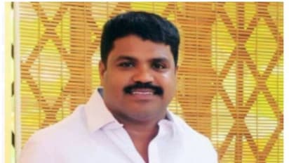 എല്‍ഡിഎഫിന്‍റെ പരാതി; ചെന്നിത്തലയുടെ പ്രചാരണ പരിപാടിയില്‍ പങ്കെടുത്ത ബിഎല്‍ഒയ്ക്ക് സസ്പെന്‍ഷന്‍