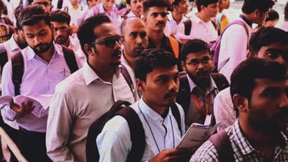 യുവാക്കൾക്ക് പണിയില്ല, ഉള്ള പണിക്ക് മിനിമം കൂലിയുമില്ല; 22 വര്ഷത്തെ ഇന്ത്യയിലെ കണക്കുകൾ പുറത്ത്