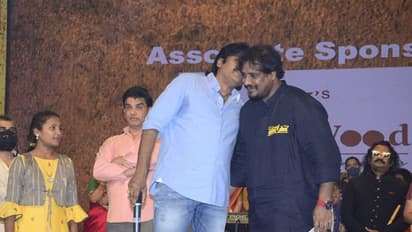 Vakeel Saab Director: వకీల్ సాబ్ డైరెక్టర్ ని సర్ ప్రైజ్ చేసిన పవన్ కళ్యాణ్