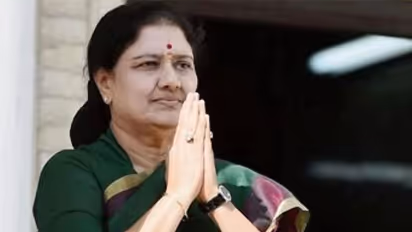 VK Sasikala vs AIADMK ಶಶಿಕಲಾ ರಾಜಕೀಯ ಮರುಪ್ರವೇಶಕ್ಕೆ ಹಿನ್ನಡೆ, ಪಕ್ಷದಿಂದ ಉಚ್ಚಾಟನೆ ನಿರ್ಧಾರ ಎತ್ತಿಹಿಡಿದ ಹೈಕೋರ್ಟ್!