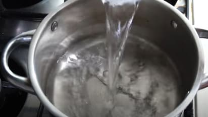 गर्मी में शिमला जैसी ठंडक देगा ये रूह अफजा, बस 30 रुपये में बनाए बाजार में 150 में मिलने वाला शरबत