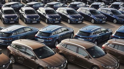 बदल गया पुरानी कार खरीदने-बेचने का नियम, जान लें फायदे में रहेंगे