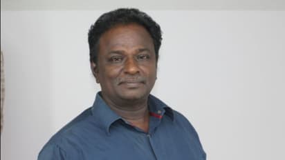 Blue sattai maran :மாஸ்டர் பட பிரபலத்தை பிட்டு பட நடிகர் என விமர்சித்த ப்ளூ சட்டை மாறன்.. கொந்தளித்த ரசிகர்கள்