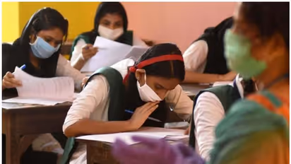 SSLC ಪರೀಕ್ಷೆಗೆ ಮುಹೂರ್ತ ಫಿಕ್ಸ್: ಮಾರ್ಗಸೂಚಿ ಪ್ರಕಟ