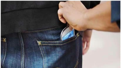 മോഷ്ടിച്ച സ്മാർട്ട് ഫോൺ കള്ളൻ ഉടമയ്ക്ക് തിരികെ കൊടുക്കാനുള്ള കാരണം ഒന്ന് മാത്രം...