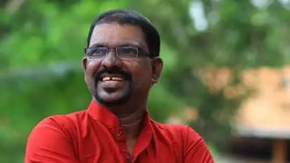 'മലദ്വാരത്തിലൂടെ കമ്പി കയറ്റും'; കവി മുരുകൻ കാട്ടാക്കടയ്ക്ക് വധ ഭീഷണി