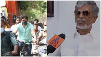Exclusive: சைக்கிளில் வந்து ஓட்டு போட்ட விஜய்... அரசியல் நோக்கத்திலா? தந்தை எஸ்.ஏ.சி பளீச் பதில்!
