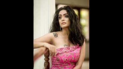 என் மார்பகம் பெருசுதான்... கேலி செய்த நெட்டிசன்களால் கடுப்பான பிக்பாஸ் அபிராமி!