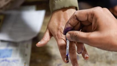 தமிழகத்தில் வாக்களிக்காத 1.70 கோடி பேர்... பொறுப்பின்மையா, அலட்சியமா, கொரோனா பீதியா..?