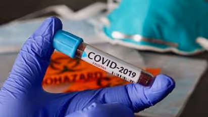 ஒரே பள்ளியில் 8 மாணவர்களுக்கு கொரோனா... பள்ளிக்கு 3 நாட்கள் விடுமுறை அறிவிப்பு.. பீதியில் பெற்றோர்கள்..!