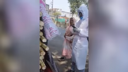 అంబులెన్స్ లో వ్యక్తికి కరోనా.. చెరుకు రసం కోసం వచ్చిన డ్రైవర్...