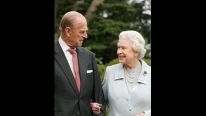 இங்கிலாந்து ராணியின் கணவர் காலமானார்... சோகத்தில் மூழ்கியது பக்கிங்ஹாம் அரண்மனை...!