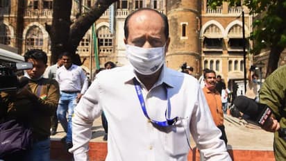 ‘‘ఫేక్ ఎన్కౌంటర్’’ .. సమర్ధుడిగా గుర్తింపు పొందాలని స్కెచ్: వాజే కేసులో వెలుగులోకి కొత్త విషయాలు