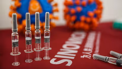 করোনাভাইরাসের পর কোভিড ১৯ ভ্যাকসিন, বিশ্বব্যাপী ত্রাস হয়ে দাঁড়াচ্ছে চিনা টিকা