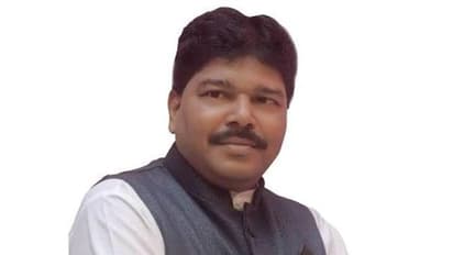 కరోనాతో మాజీ ఎమ్మెల్యే మృతి, కేంద్ర మంత్రి హోం క్వారంటైన్..