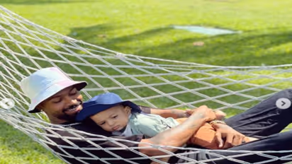 बीच किनारे झूले पर लेट बेटे संग चिल मारते नजर आए Hardik Pandya, 15 लाख से ज्यादा फैंस ने दिया रिएक्शन