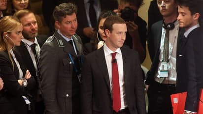 ఫేస్‌బుక్ సిఇఒ మార్క్ జుకర్‌బర్గ్ ఒక్క రోజు సెక్యూరిటి ఖర్చు ఎంతో తెలుసా.. మరి సంవత్సరానికి ?